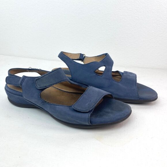 Vintage Clarks Artisans Blue Leather Cushioned Sandals Womans 8.5 Arch Support - Picture 2 of 8
